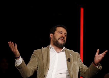 Salvini non sa nulla sul Mes e balbetta alle domande del giornalista.VIDEO