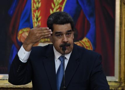 Caracas, terrorismo economico Usa. Maduro: Consigliere Trump voleva uccidermi