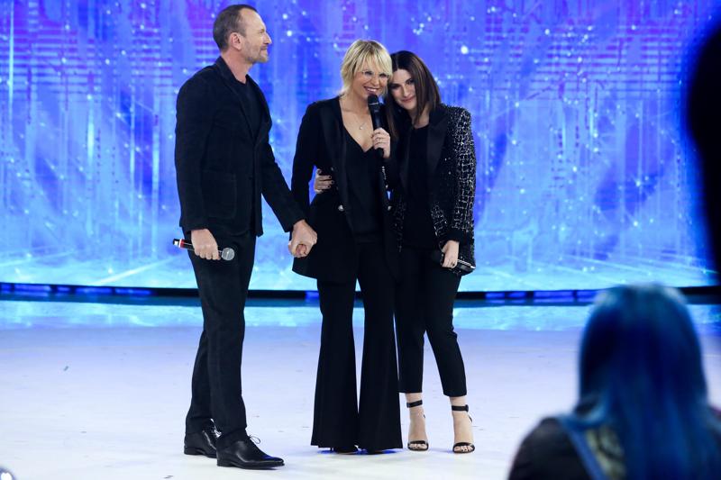 MARIA DE FILIPPI, LAURA PAUSINI E BIAGIO ANTONACCI MARIA DE FILIPPI, LAURA PAUSINI E BIAGIO ANTONACCI