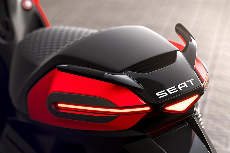 media SEAT will break into the motorcycle market with a fully electric eScooter 01 HQ
