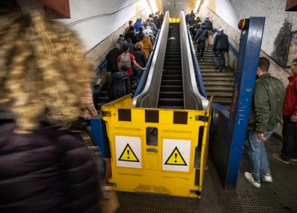 Metro A nel caos: Cipro chiusa per maltempo, a Cornelia si rompe scala mobile