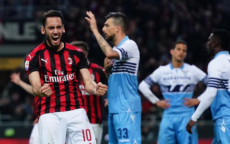 Calhanoglu (foto Lapresse) Calhanoglu (foto Lapresse)
