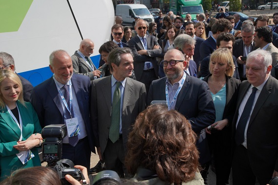 Fnm, il nuovo treno in piazzale Cadorna