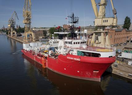 Migranti, MSF torna in mare: ecco la nuova nave Ocean Viking