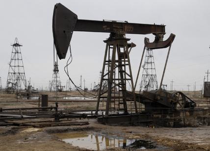 Petrolio, Vontobel: "I prezzi crolleranno ancora, la ripresa a lungo termine"
