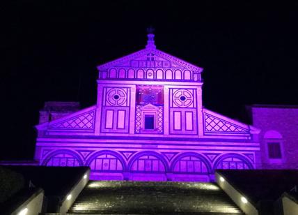 Firenze si colora di rosa per il Pink October: la lotta al tumore al seno