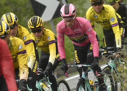 Giro d'Italia, doppietta italiana: tappa a Masnada, Conti maglia rosa
