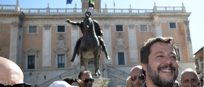 Lega, Salvini vuole duecentomila persone a Roma: avanza l'onda leghista