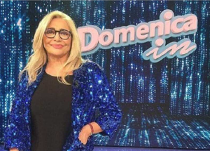 Domenica In, chi affiancherÃ  Mara Venier? Malgioglio fuori, Corsi verso il sÃ¬. E spunta il nome di un comico vicino a Fiorello. Ecco chi Ã¨