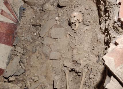Gallerie degli Uffizi, scheletro riemerge dai lavori di scavo di una ex chiesa