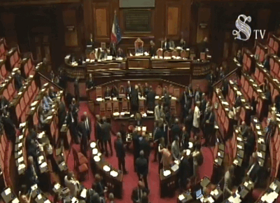 senato votazione ape