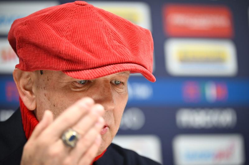 SINISA MIHAJLOVIC (foto Lapresse) SINISA MIHAJLOVIC (foto Lapresse)