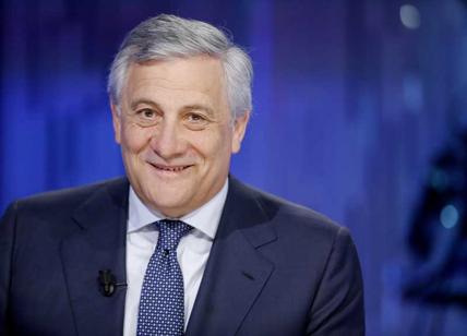 Governo, Tajani conforta Conte e spezza il Cdx: "Il governo va sostenuto"