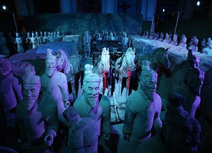 L'esercito di terracotta cinese alla Fabbrica del Vapore. FOTO