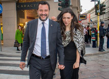 Matteo Salvini e Francesca Verdini... "Imbarazzo" alla Scala di Milano. VIDEO