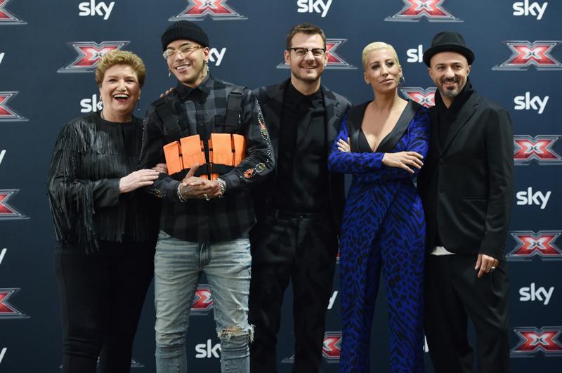 X FACTOR 2019 ALESSANDRO CATTELAN CON LA GIURIA: MARA MAIONCHI, SFERA EBBASTA, MALIKA AYANE E SAMUEL X FACTOR 2019 ALESSANDRO CATTELAN CON LA GIURIA: MARA MAIONCHI, SFERA EBBASTA, MALIKA AYANE E SAMUEL