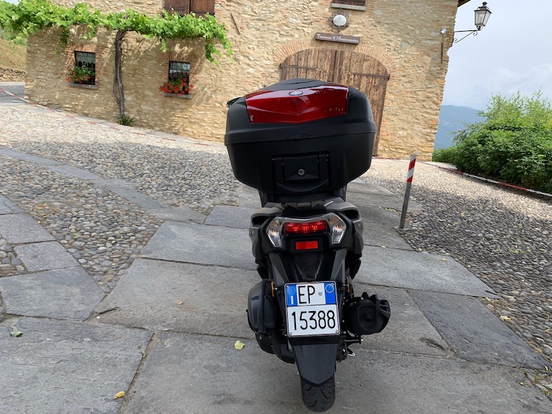 YAMAHA9