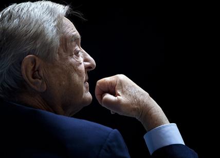 Soros chiede la rimozione di Zuckerberg e Sandberg dalla guida di Facebook