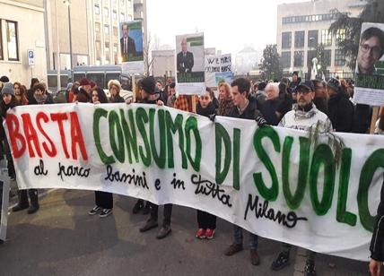 Politecnico Milano, corteo del Comitato: "Comune fermi operazione scellerata"