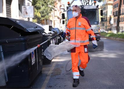 Coronavirus, lavoratori Ama senza protezioni: 20 aprile sciopero dei rifiuti