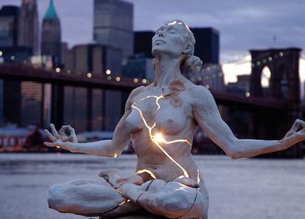 cracked light sculpture by Paige Bradley