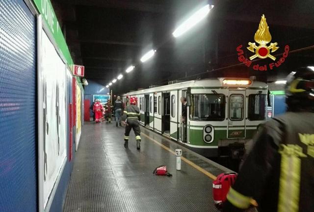 Frenate in metropolitana a Milano Frenate in metropolitana a Milano
