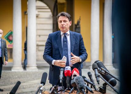 Fase 2, Conte: “Non voglio pieni poteri. No patrimoniale, debito sostenibile" Fase 2, Conte: “Non voglio pieni poteri. No patrimoniale, debito sostenibile"