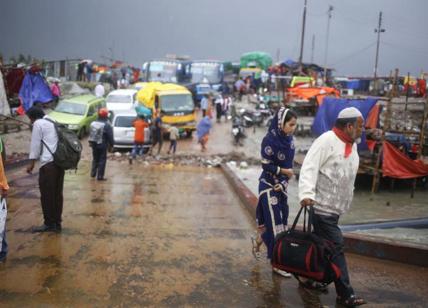 India: evacuate migliaia di persone per l’uragano Amphan nel Golfo del Bengala