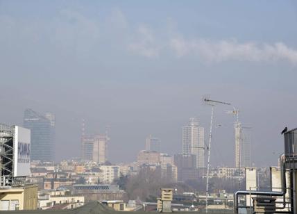 Smog, a Milano sopra livello di guardia: PM10 oltre doppio della soglia