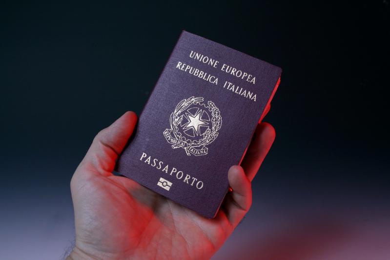 Rinnovo del passaporto tra genitori separati o in pessimi rapporti: come fare? - Affaritaliani.it