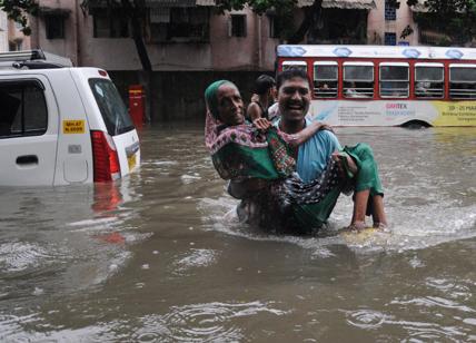 Asia, oltre 200 morti e 4 milioni di sfollati per i monsoni in India e Nepal