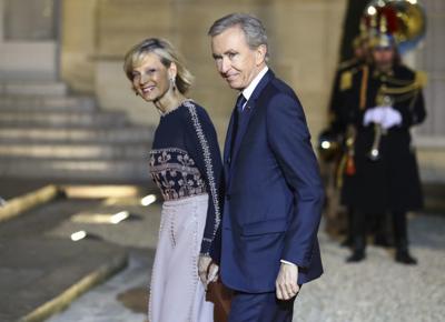 Bernard Arnault con la moglie  Hélène Mercier all'Eliseo