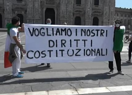 Italexit: protesta non autorizzata in piazza Duomo a Milano. VIDEO