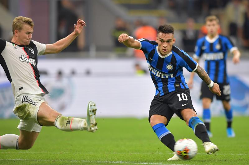 Lautaro - De Ligt (foto Lapresse) Lautaro - De Ligt (foto Lapresse)