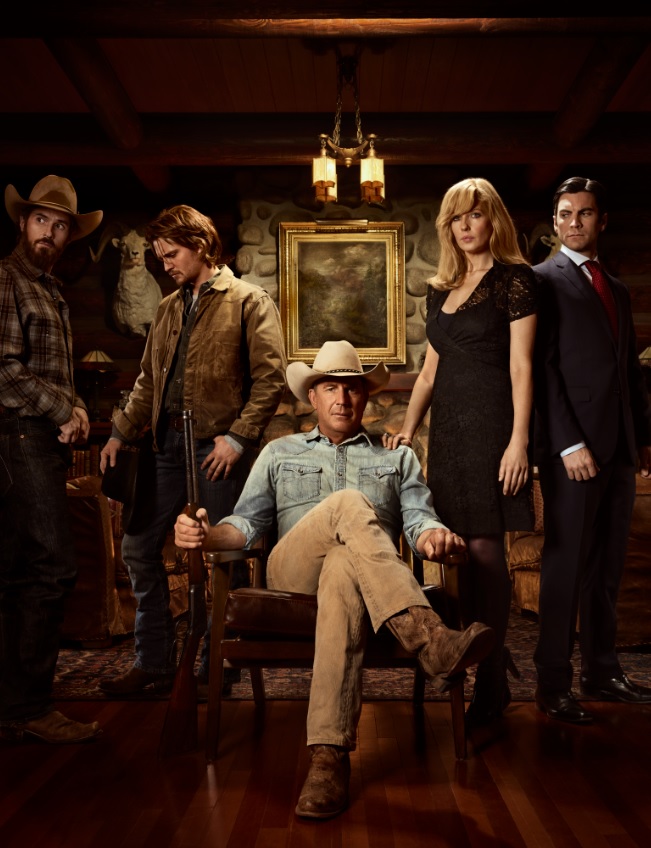 Kevin Costner e il cast di YELLOWSTONE