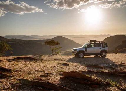 Land Rover, causa persa contro Ineos che produrrà un'auto simile al Defender