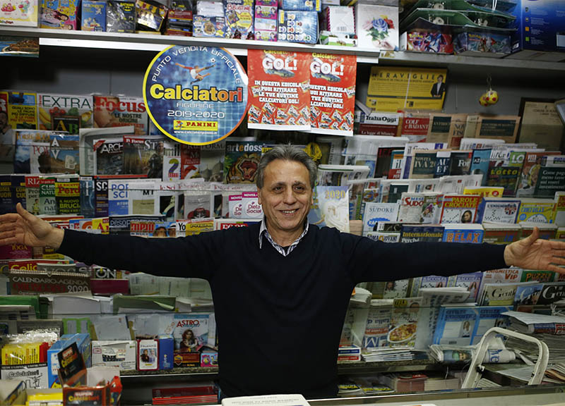 Roma : l'edicola di Casal de Pazzi (fonte Lapresse) Roma : l'edicola di Casal de Pazzi (fonte Lapresse)