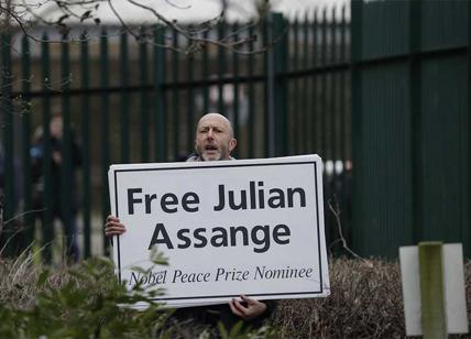 Wikileaks,Westwood tra i sostenitori di Julian Assange contro l'estradizione
