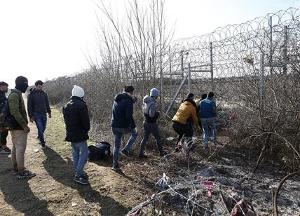 Covid chiude i confini: Europa e Italia blindate. Crollate richieste d'asilo