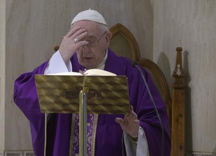 Chiesa, il Papa apre al “rito amazzonico”: i preti sposati verranno riammessi?