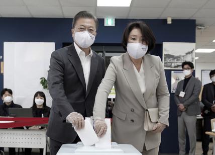Elezioni Corea del Sud, messaggio da Seul ai leader mondiali: vinci solo se batti il virus
