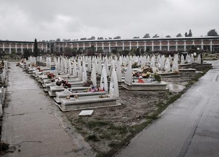 Coronavirus , continuano le sepolture al cimitero monumentale di Torino