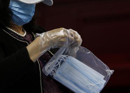 Coronavirus, Como: oltre 150mila mascherine contraffatte in "svendita"