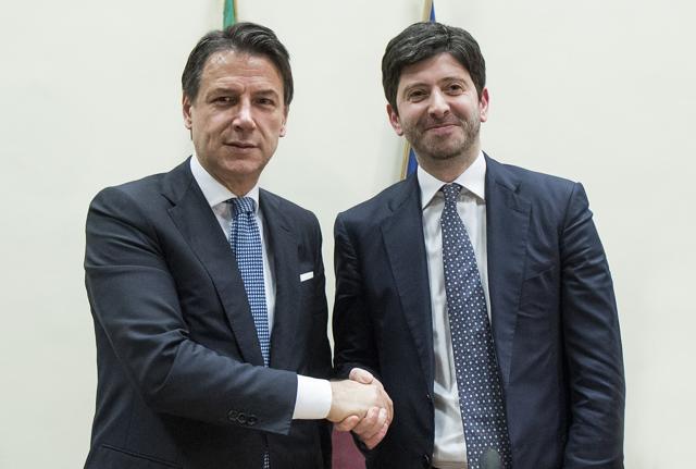 Appello dei malati cronici e rari a Conte: "In fase-2 serve la teleassistenza"