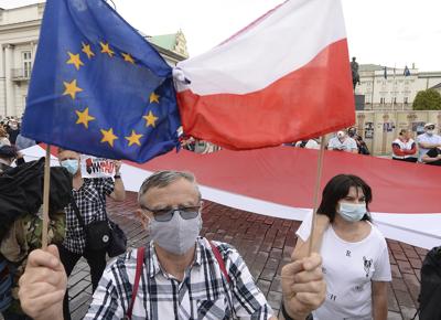 Manifestazioni antigovernative a Varsavia, Polonia
