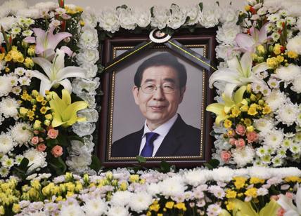 Sindaco Seul, funerali con polemiche per Park Won soon. Petizione anti lutto