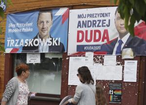 Elezioni in Polonia al ballottaggio Duda in vantaggio su Trzaskowski