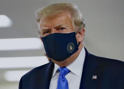 Trump cede: ‘Usate la mascherina’, Nancy Pelosi: ‘Sta ammettendo gli errori’