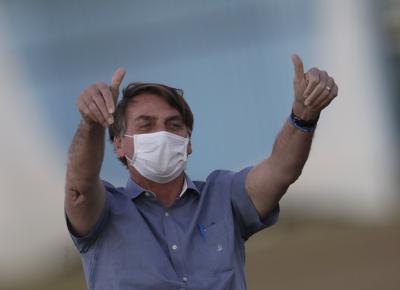 Jair Bolsonaro mascherina