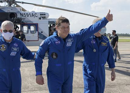 SpaceX, è rientrata Crew Dragon. Musk vince la sfida del volo spaziale privato